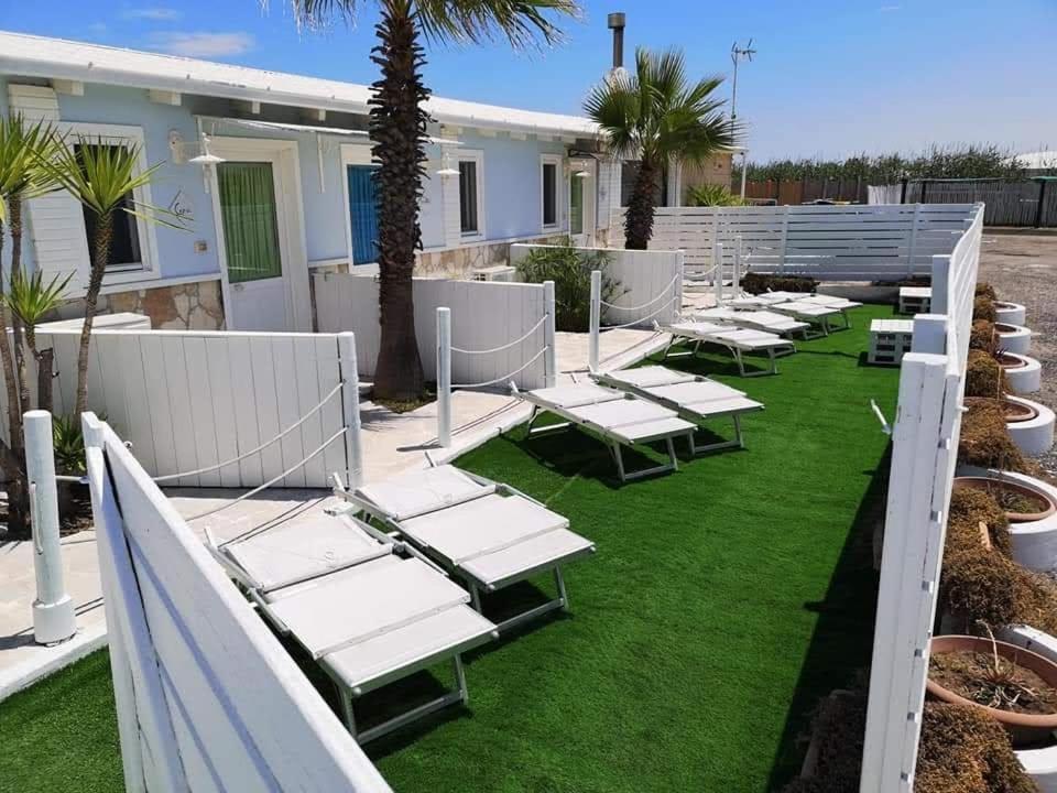 Baywatch Bed & Breakfast Маргерита ди Савоя Екстериор снимка